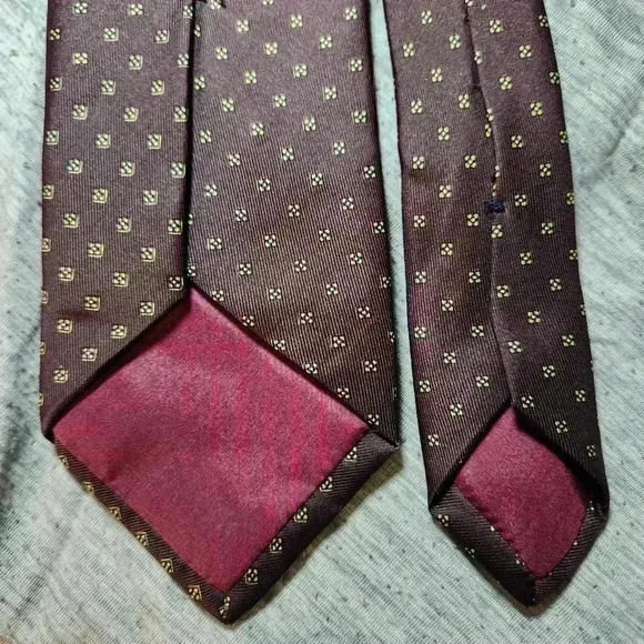 VTG Tie Shanghai Silk Research Institute Necktie 100% Silk Red W/ Yellow Dots - Picture 5 of 6